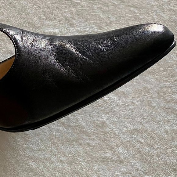 Maria Cristina Woman's Leather Pointy Toe Pumps - Picture 11 of 15